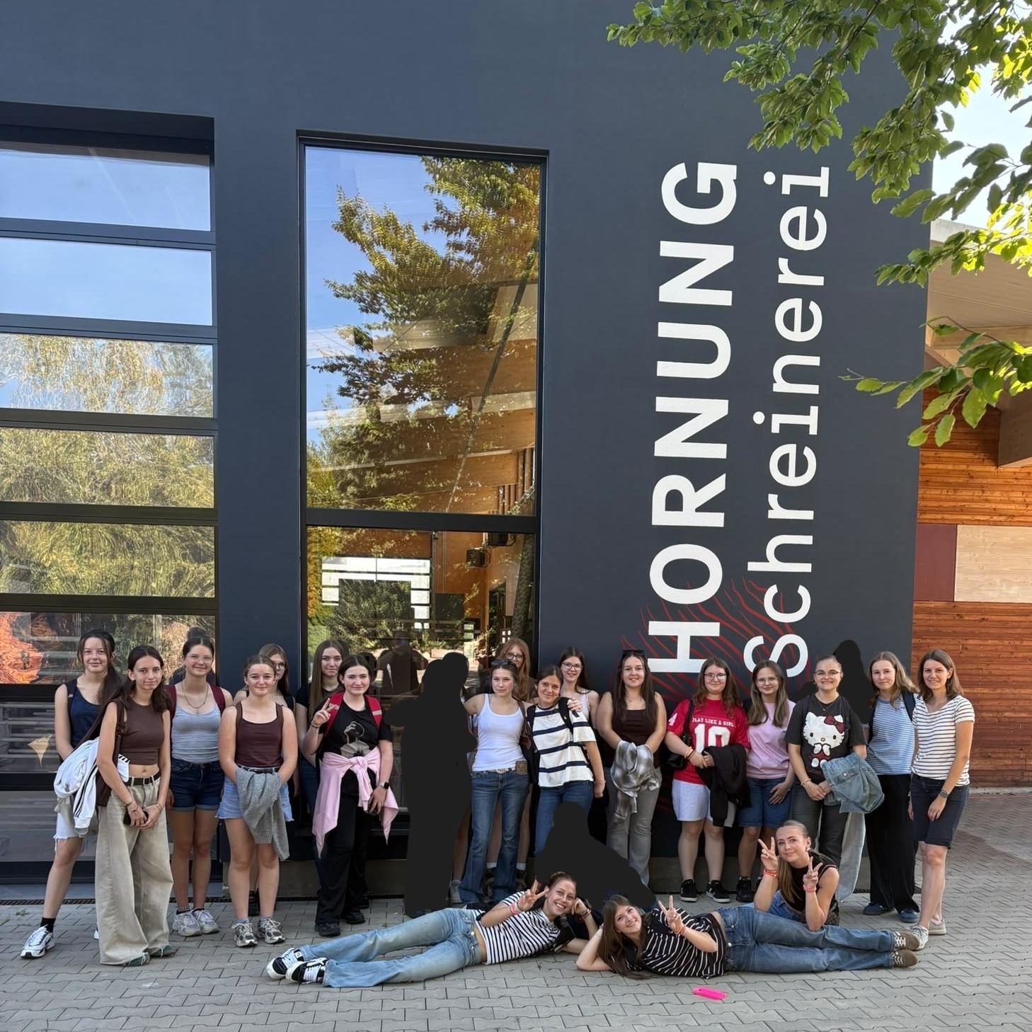 Betriebsbesichtigung_Gruppenfoto_Homepage